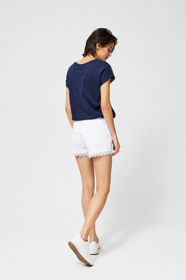 Szorty jeansowe z koronką