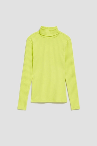 Prążkowana bluzka z golfem limonkowa