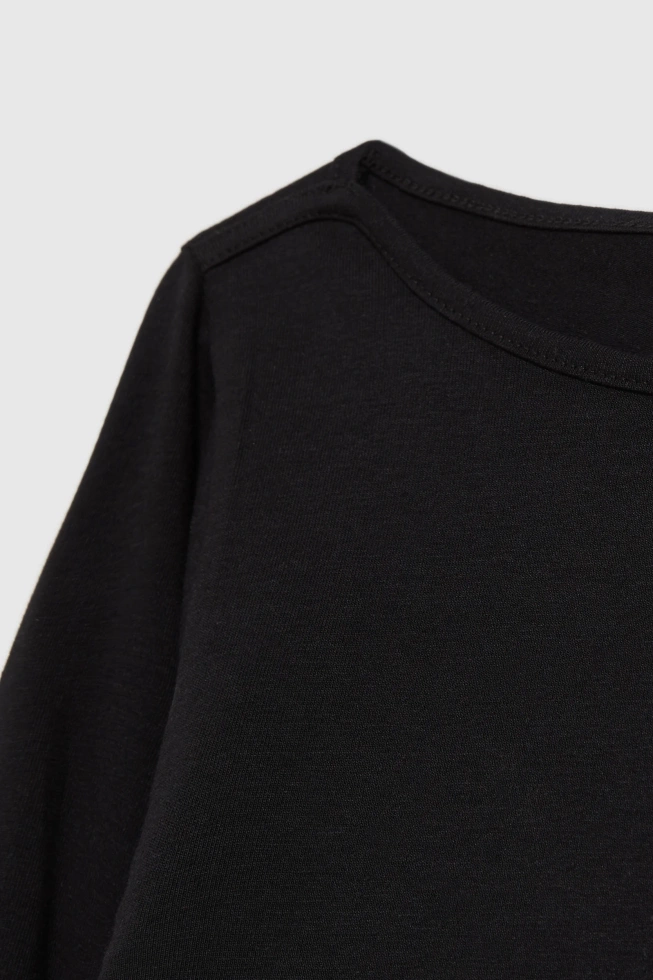 Dopasowana bluzka z długimi rękawami czarna