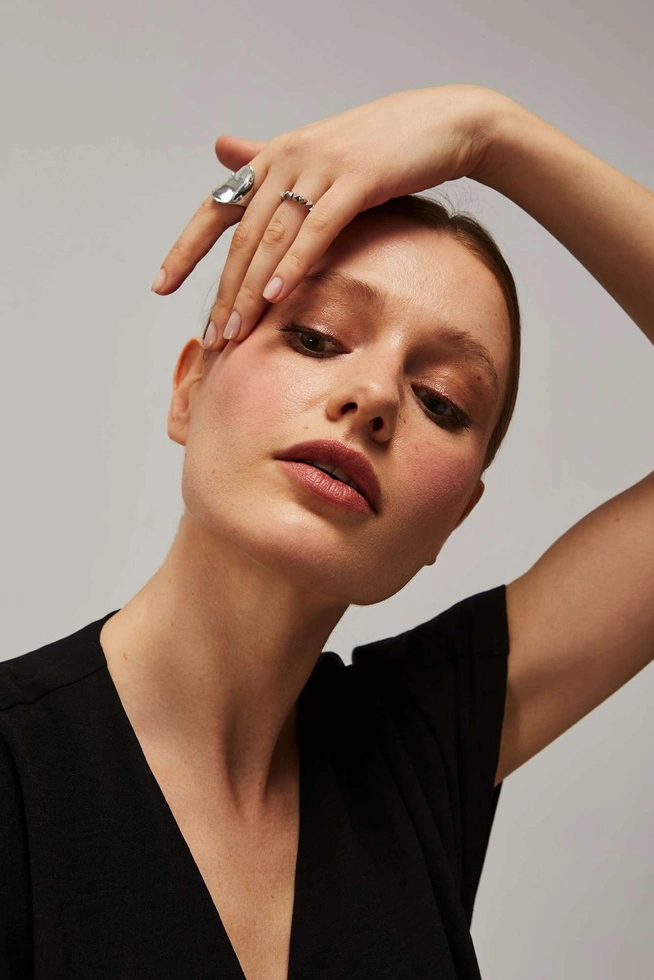 Eleganckie pierścionki - zestaw 4 sztuk