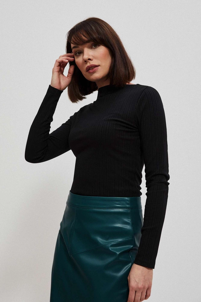 Dopasowana bluzka z prążkowanej dzianiny z długimi rękawami czarna