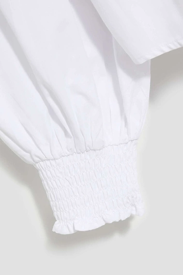 Koszula z bufiastymi rękawami i kołnierzykiem biała