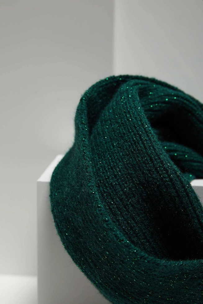 Komin z metaliczną nitką szmaragdowy