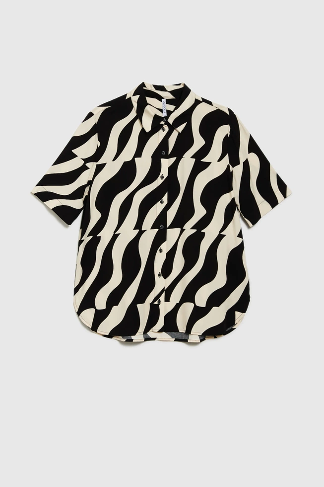 Wiskozowa koszula z krótkimi rękawami czarna