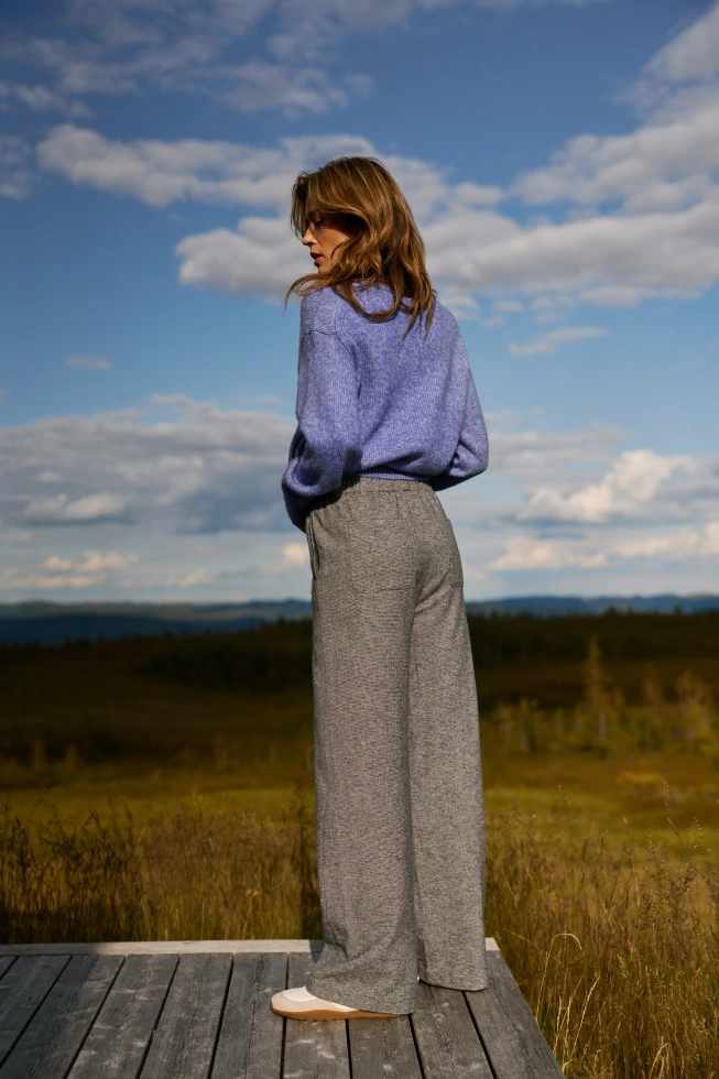 Bawełniane spodnie z szerokimi nogawkami szare