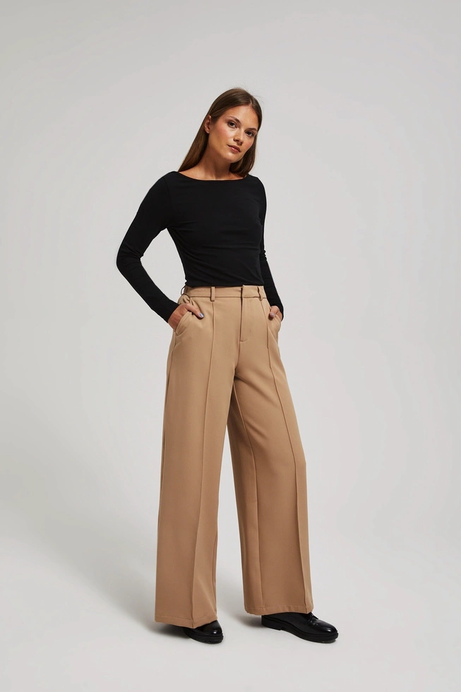 Spodnie w kant z szerokimi nogawkami ciemnobeżowe