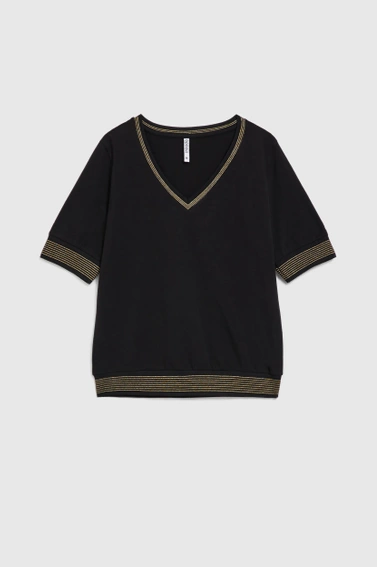 Bluzka z dekoltem w serek czarna 