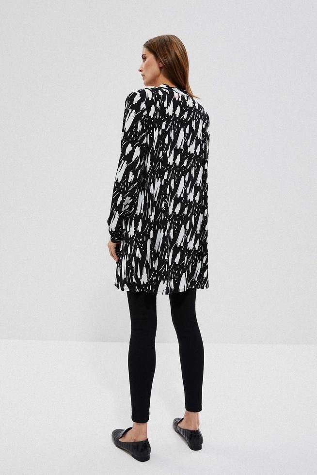 Długa koszula z wiskozy zapinana na guziki czarna