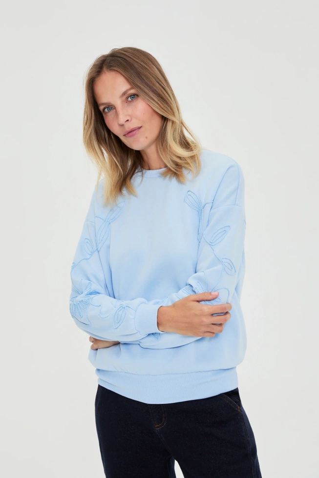 Bluza wkładana przez głowę błękitna