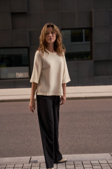 Sweter z krótkimi rękawami ecru 