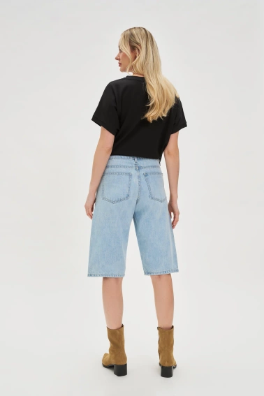 Jeansowe bermudy jasnoniebieskie