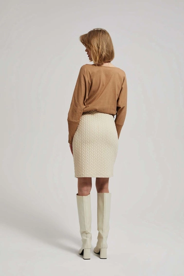 Ołówkowa spódnica piaskowa