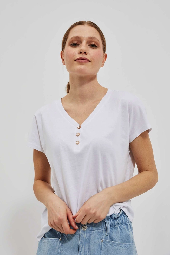 T-shirt z dekoltem w serek i guzikami biały