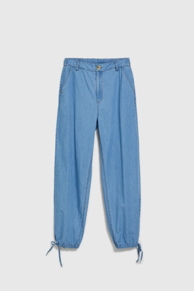 Bawełniane spodnie z wiązaniem na nogawkach niebieskie
