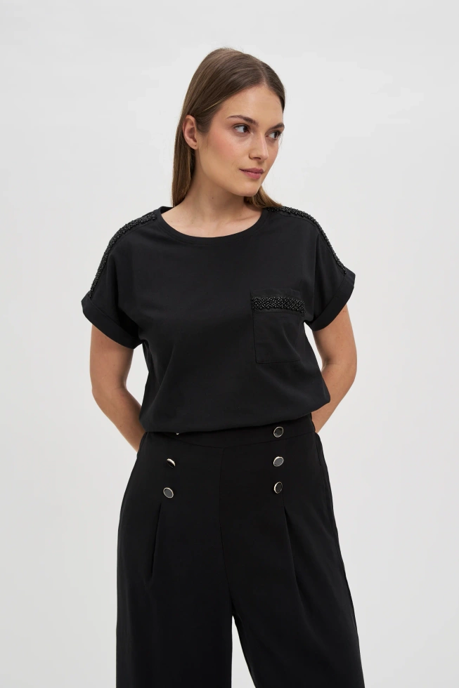 Bawełniany t-shirt ozdobiony koralikami czarny