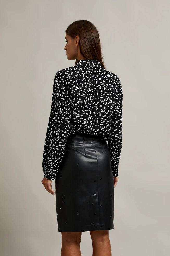 Koszula we wzory z kołnierzykiem czarna