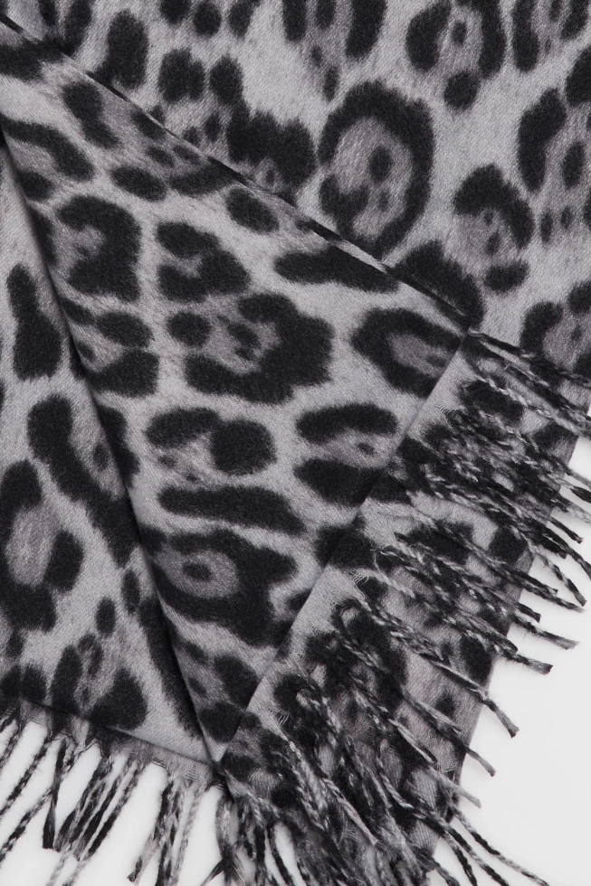 Szal w panterkę szary