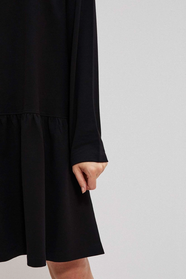 Rozkloszowana sukienka