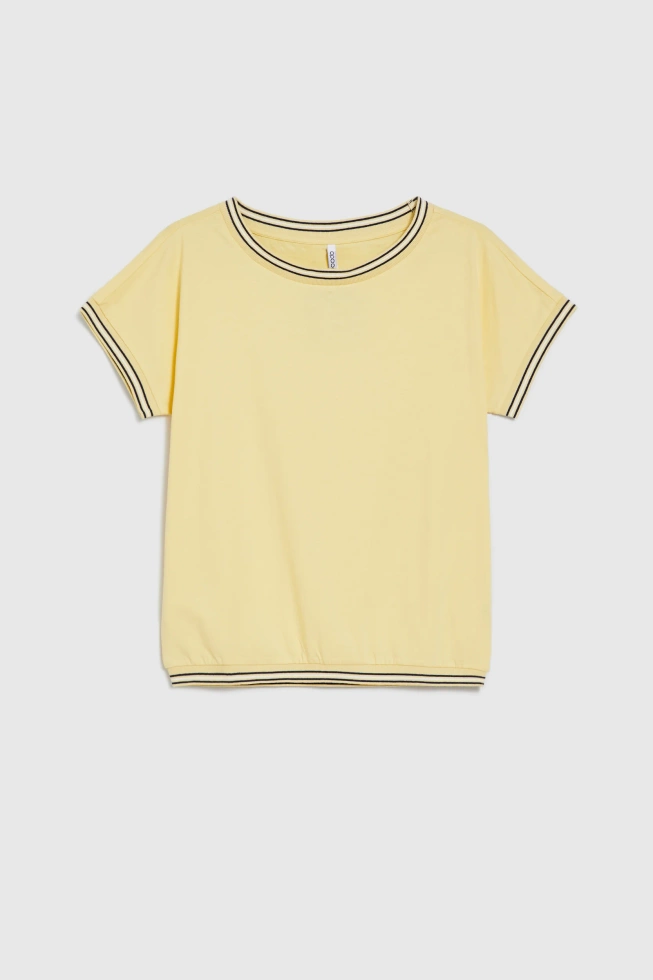 Bluzka z ozdobną lamówką żółta