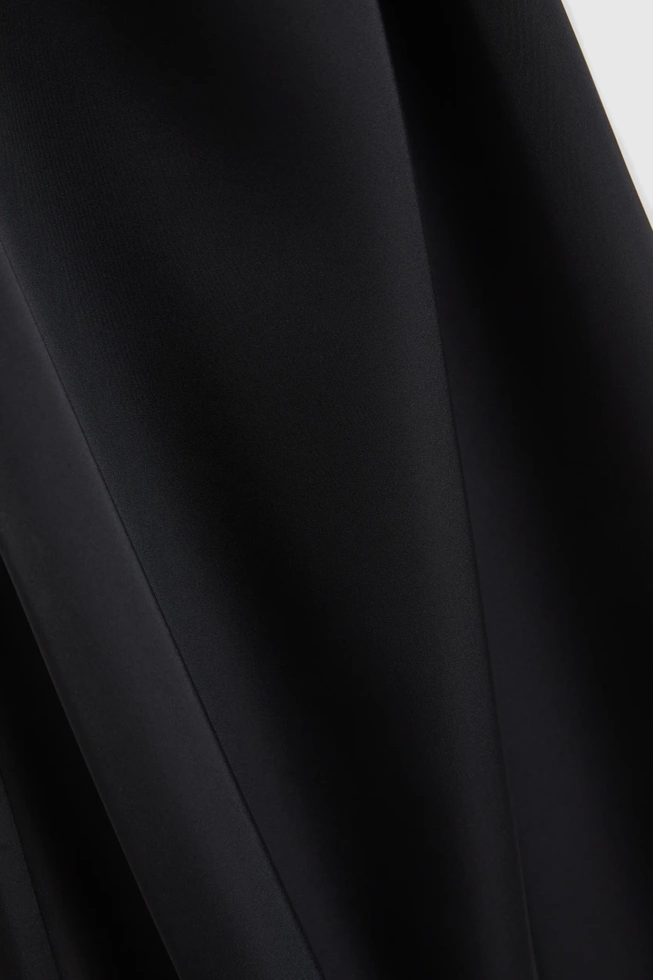 Trapezowa spódnica czarna