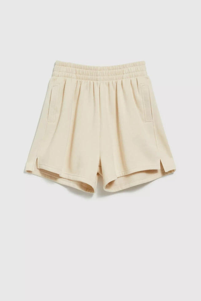 Dresowe szorty beżowe