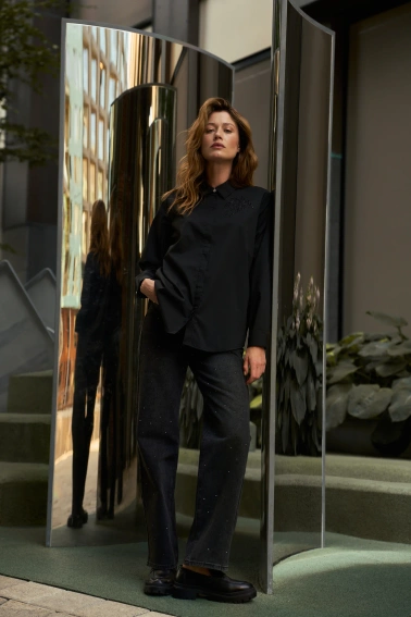 Koszula z kołnierzykiem czarna