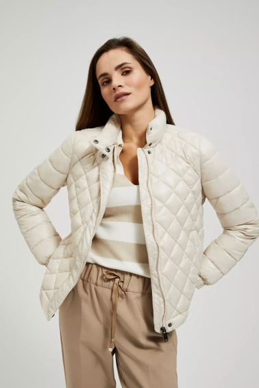 Krótka pikowna kurtka zapinana na zamek beżowa
