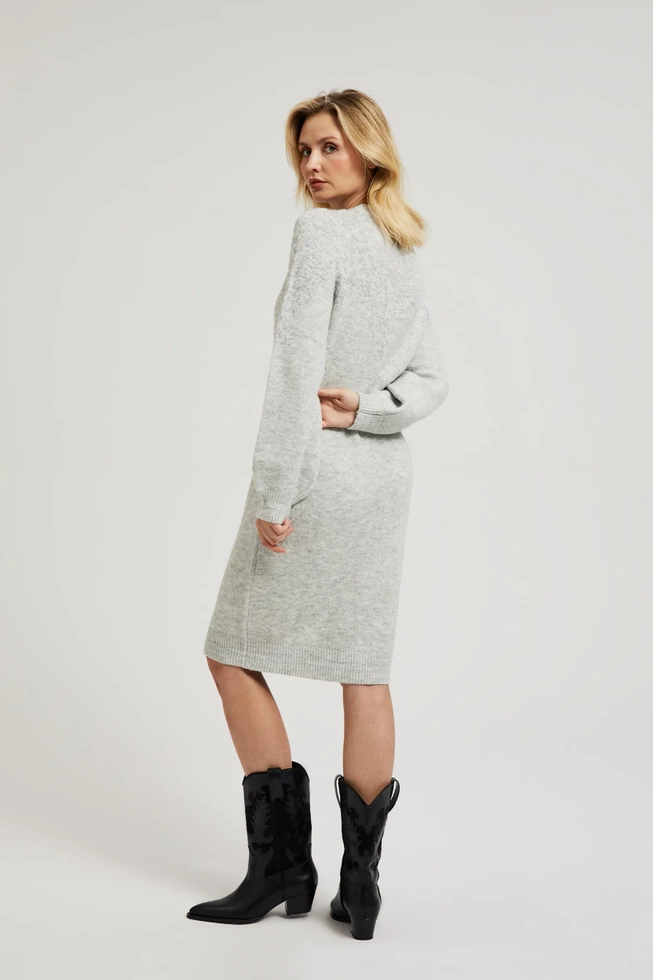 Prosta dzianiowa sukienka szara