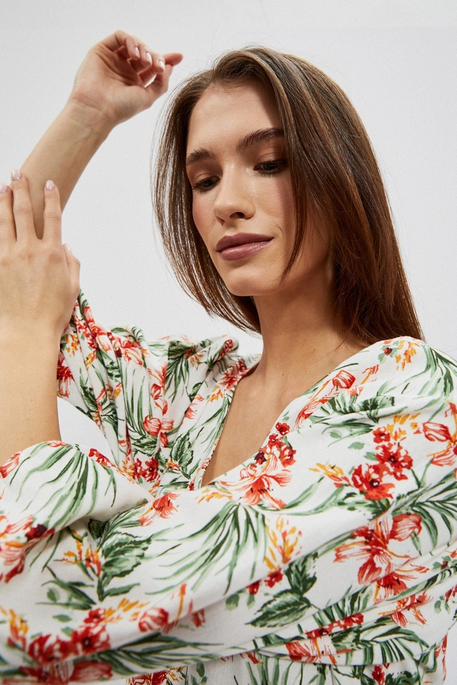 Sukienka mini w kwiaty