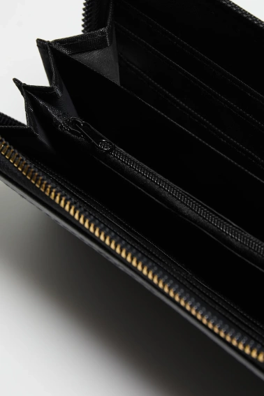 Portfel zapinany na zamek czarny