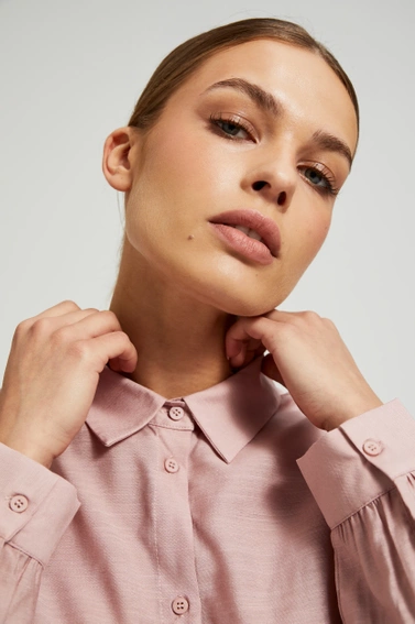 Koszula z asymetrycznym dołem różowa