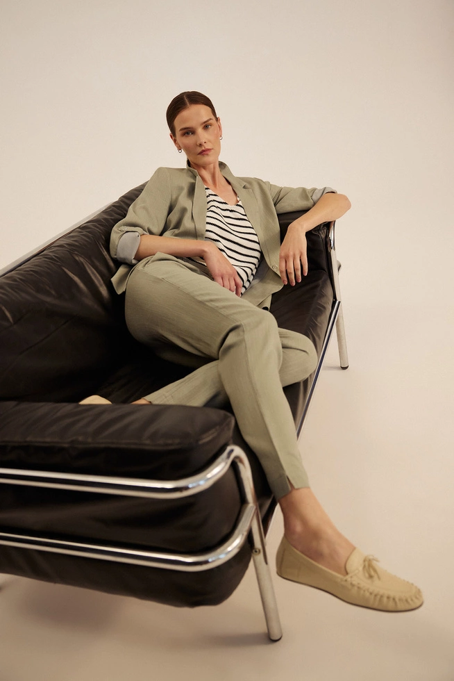 Marynarka z wiskozy i lnu oliwkowa