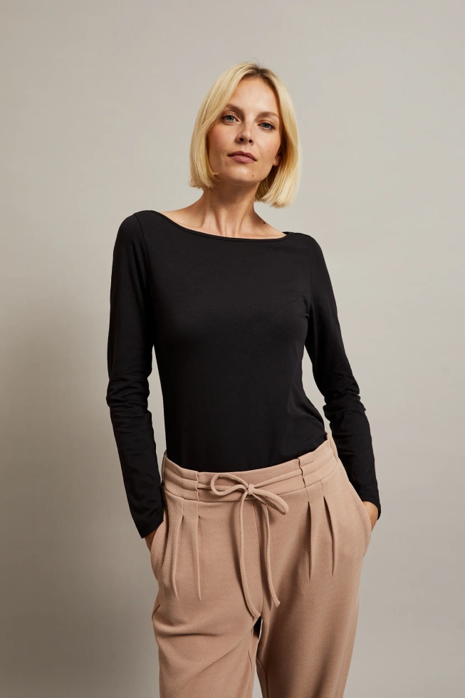 Gładka bluzka z długimi rękawami czarna