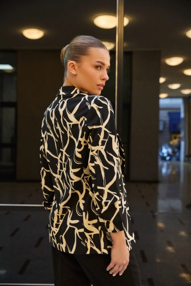 Marynarka z marszczonymi rękawami 3/4 czarna