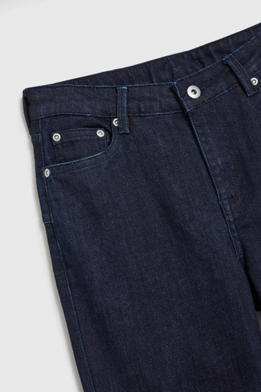 Gładkie jeansy bootcut granatowe