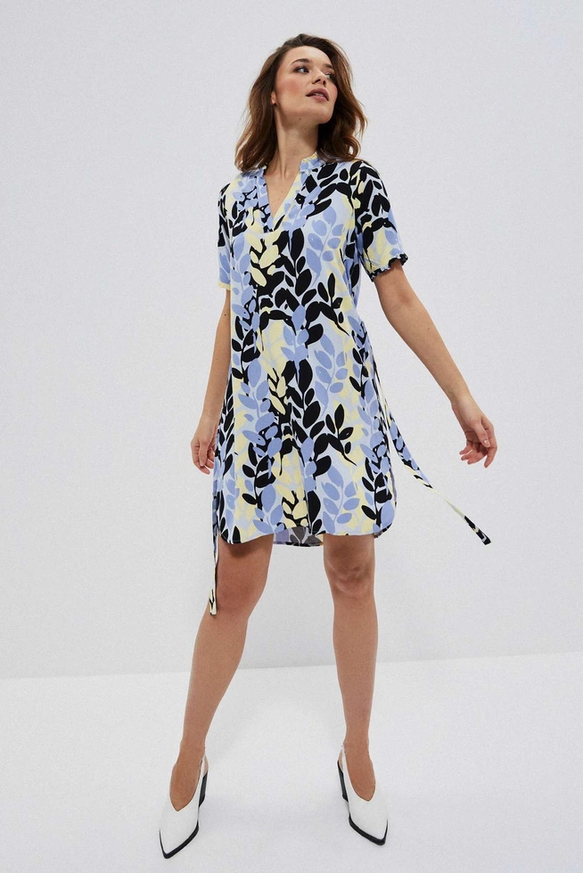 Sukienka z wiskozy z wiązaniem