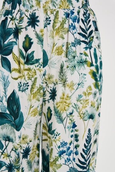 Wzorzyste spodnie kuloty białe