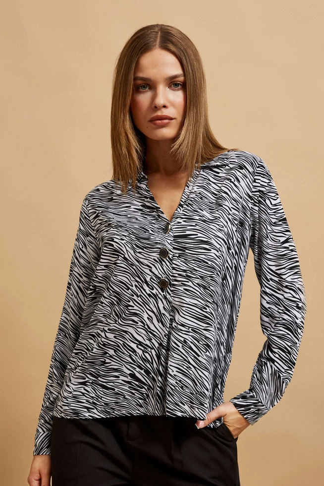 Koszula z dekoltem w serek czarno-biała