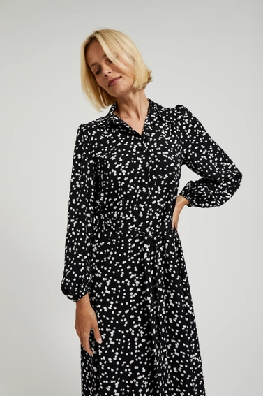 Wzorzysta sukienka midi z długimi rękawami czarna 