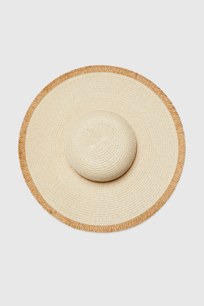 Plażowy kapelusz beżowy