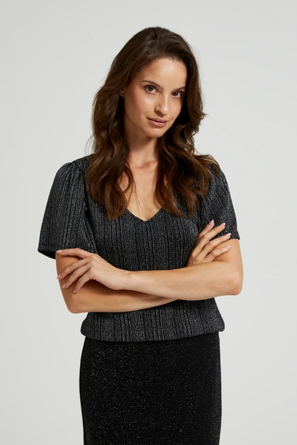 Blyszcząca bluzka z dekoltem w serek czarna