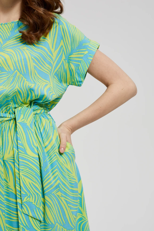 Sukienka z wiązaniem w talii turkusowa