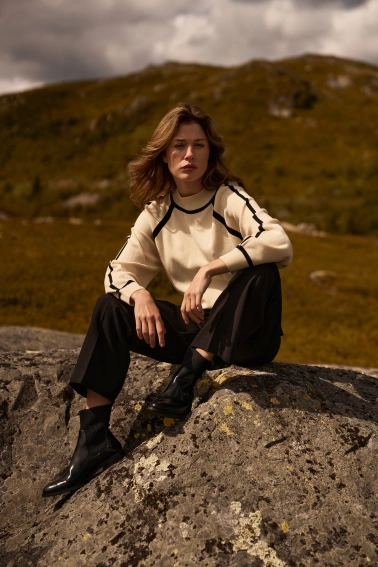 Spodnie z paskiem czarne