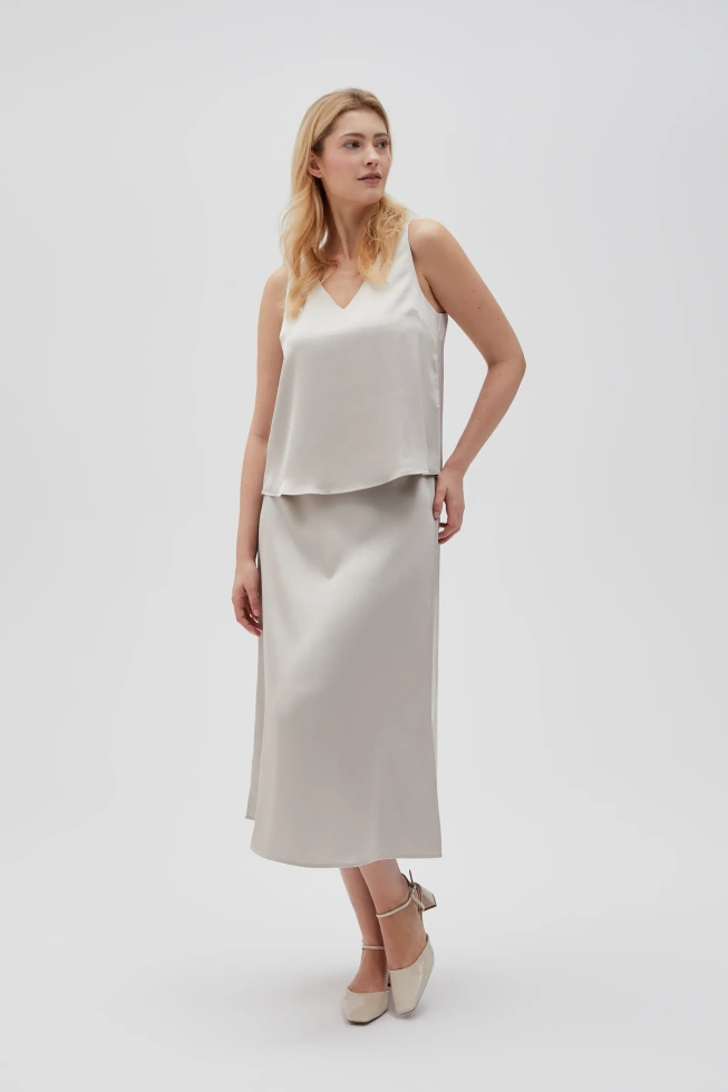 Elegancki komplet beżowy