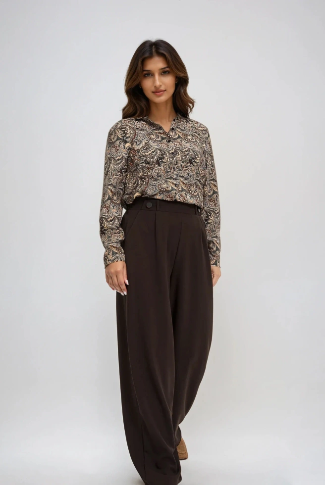 Eleganckie spodnie z szerokimi nogawkami brązowe