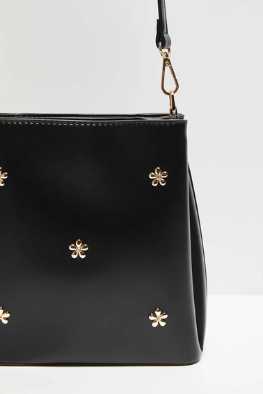 Torebka z łańcuszkiem czarna