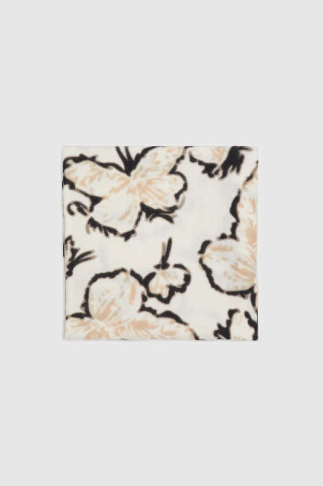 Wzorzysty szalik beżowy